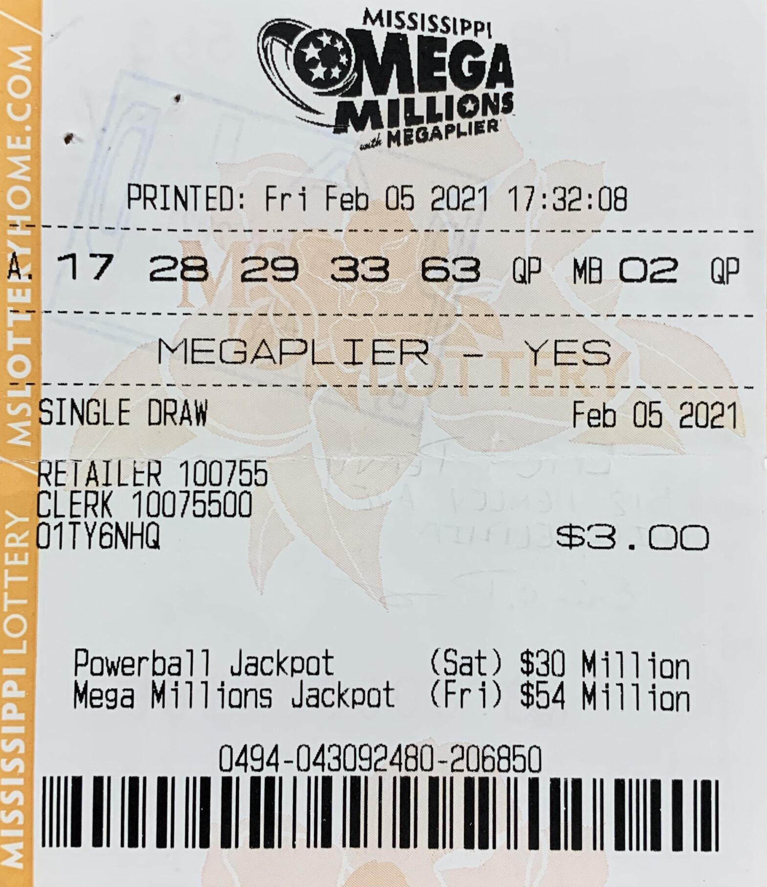 A Philadelphia man won $800 on a Mega Millions ticket purchased from Philadelphia Market and Deli Inc on Holland Ave., Philadelphia.