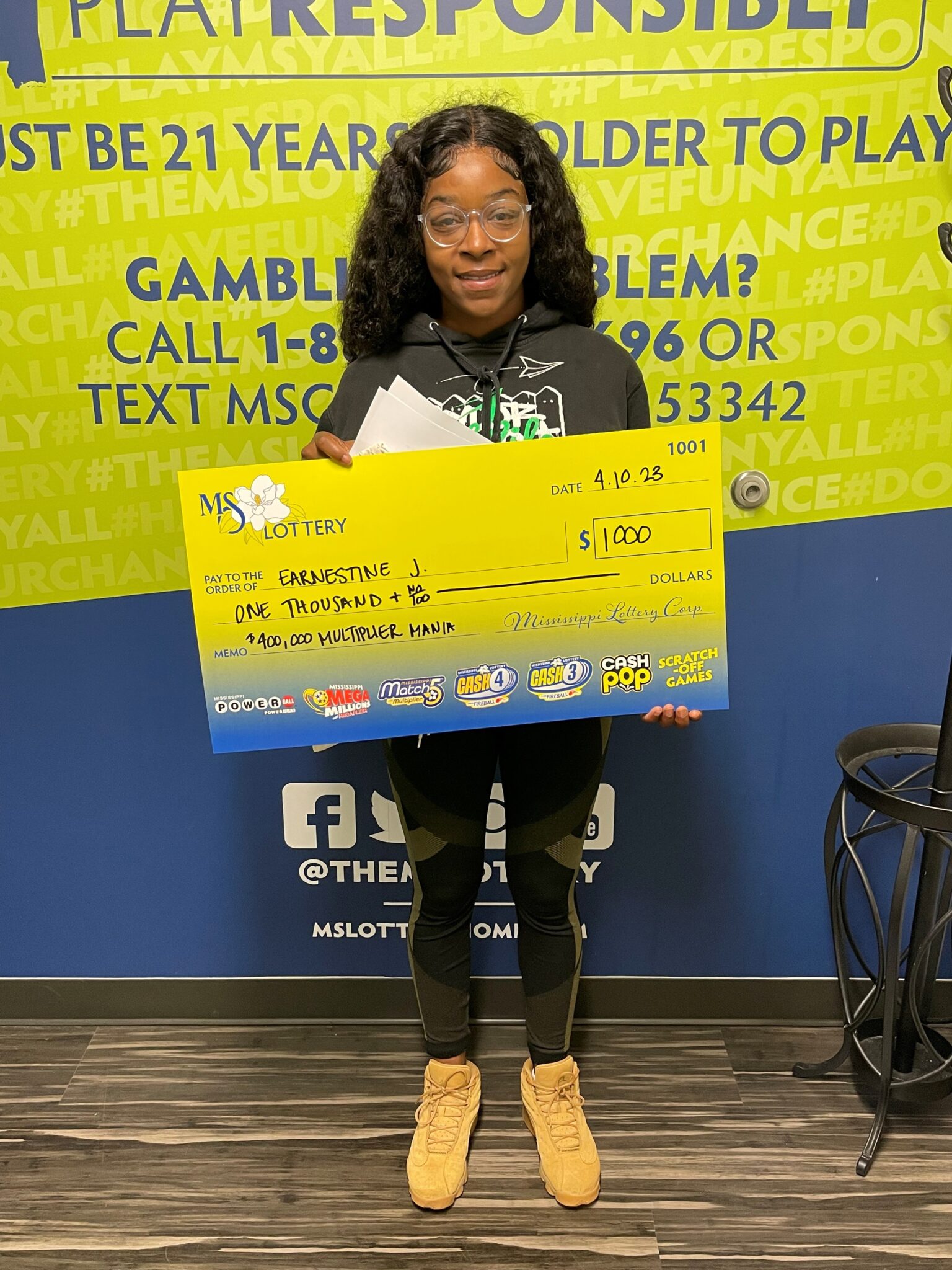 Lexington Woman Wins 1,000 Mississippi Lottery